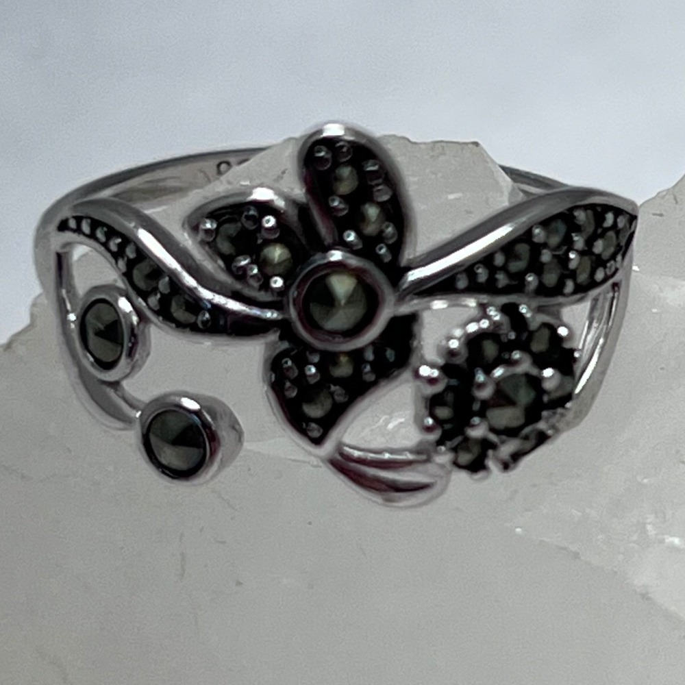NVC Sterling Silver Marcasite‎ Floral Bypass Ring 925 Vtg Flower Size 6 - Picture 3 of 5